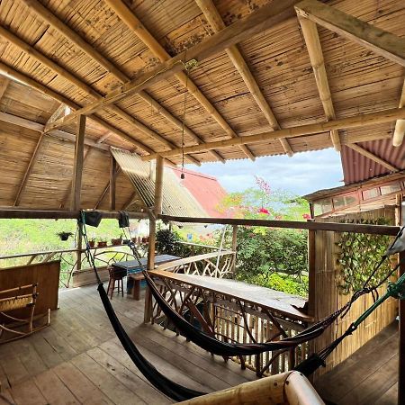 Hostal Monte Libano Puerto Lopez Ngoại thất bức ảnh